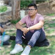 Profesor de Matematicas imparte clases a alumnos de todas las edades